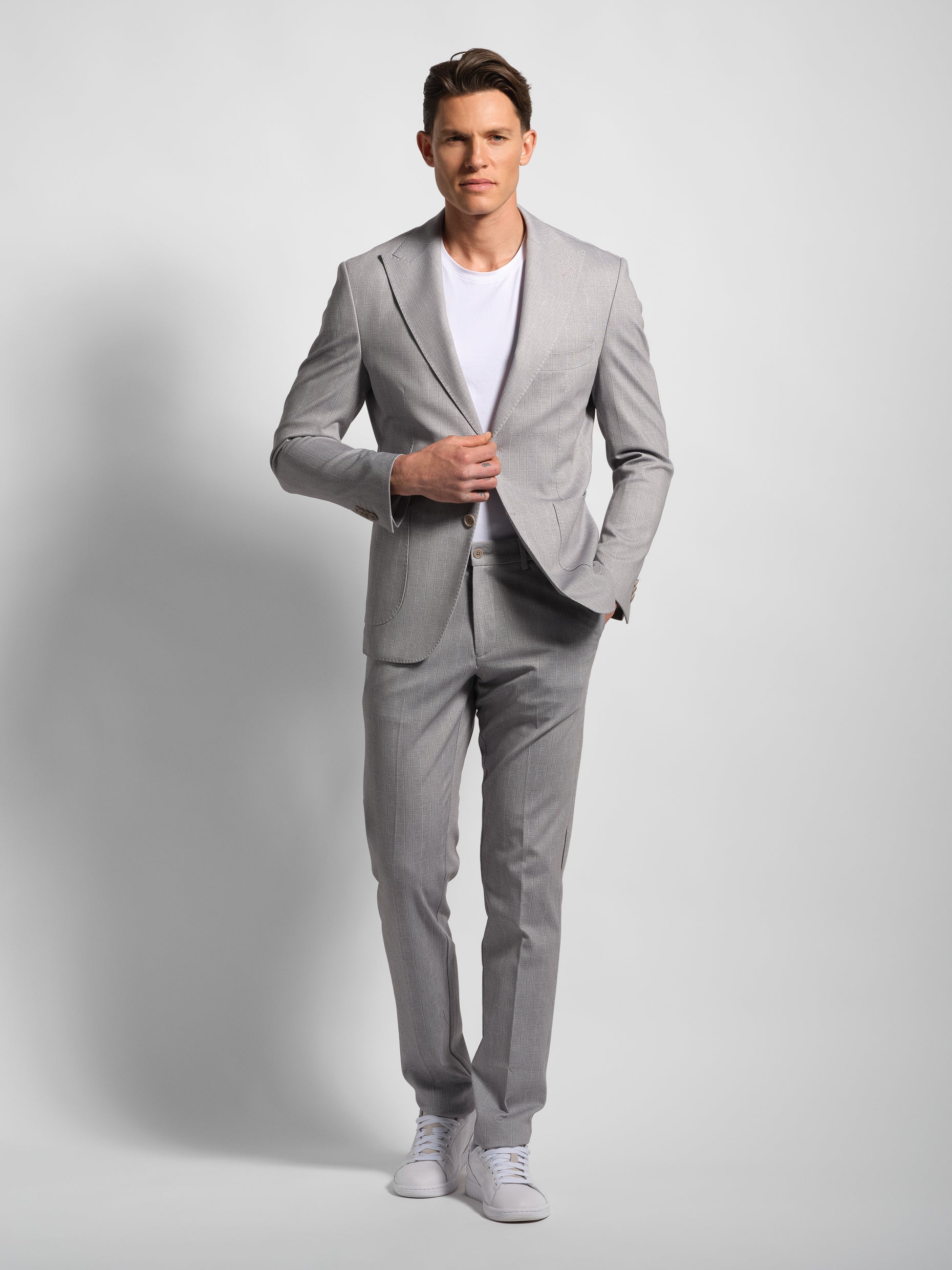 Grey Prince de Galles jersey suit front view